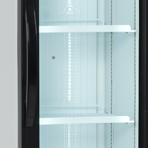 TEFCOLD Glass Door Beverage Refrigerator 114 L: Optimal preservation and elegant presentation