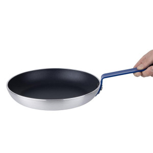 Poêle Antiadhésive en Aluminium Teflon Plus Poignée Bleue 28cm - Gastronoble