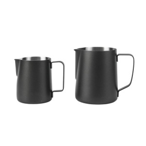 Black Stainless Steel Pitcher - 0.6 L - Dynasteel