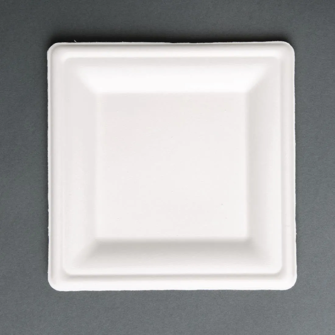 Kompostierbare quadratische Teller aus Bagasse 261 mm - Packung mit 50