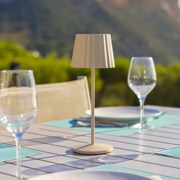 LED-Tischlampe Touch - Abby Creme
